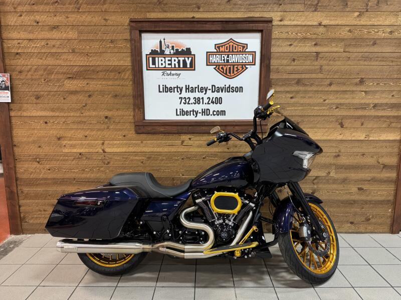 2025 Harley-Davidson® Road Glide® Mystic Shift - Black Finish FLTRX