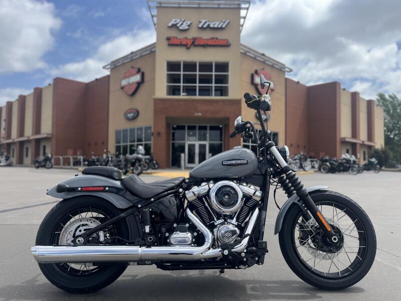 2026 Harley-Davidson® Street Bob® DRK BILIARD GRY