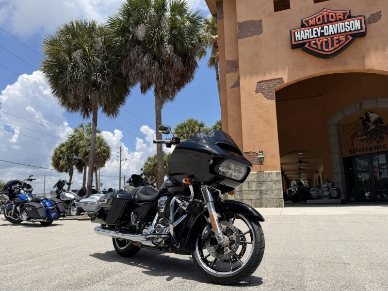 Harley-Davidson® Road Glide® 2021