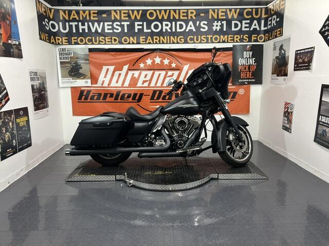 FLHX 2014 Street Glide®