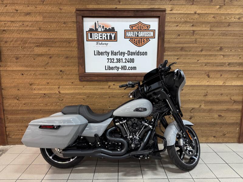 2025 Harley-Davidson® Street Glide® Billiard Gray - Black Finish FLHX