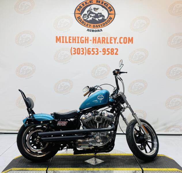 2015 SuperLow® XL 883L