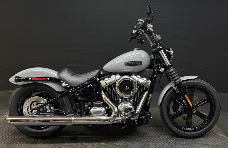 Harley-Davidson® Street Bob® 2026 FXBB DRK BILIARD GRAY