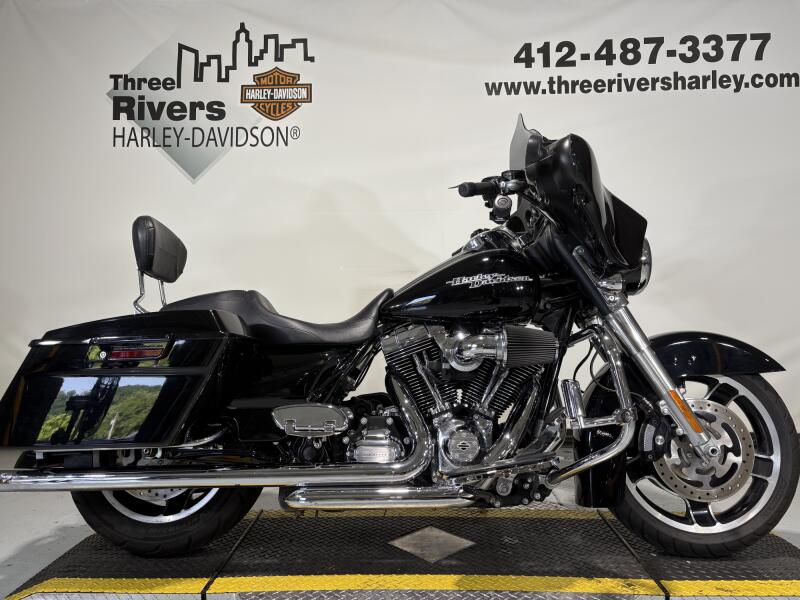 2013 Harley-Davidson® Street Glide® Vivid Black