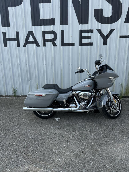 2025 Harley-Davidson<sup>®</sup> Road Glide® Billiard Gray