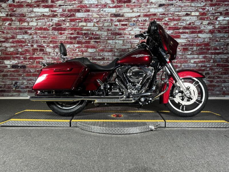 FLHXS 2014 Street Glide® Special