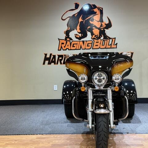 Harley-Davidson® Tri Glide™ Ultra 2024 thumb 2