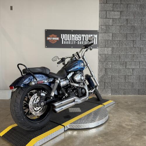 2012 Harley-Davidson® Wide Glide® FXDWG thumb 2