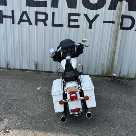 2012 Harley-Davidson® Ultra Classic™ Electra Glide® White Hot Pearl thumb 1