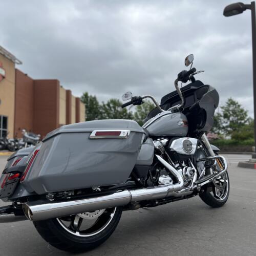 2026 Harley-Davidson® Road Glide® DRK BILIARD GRY thumb 2