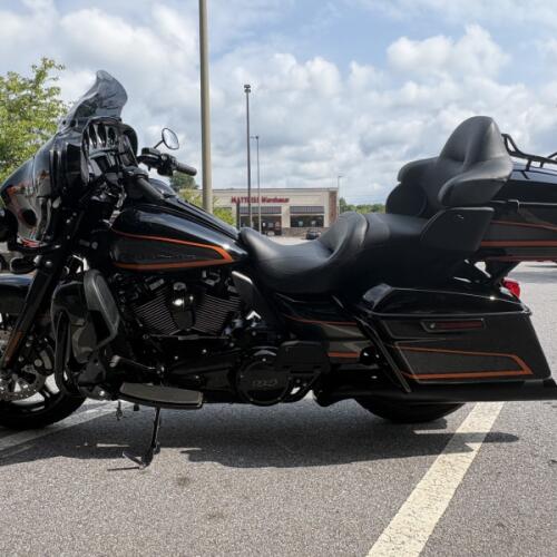 2022 Ultra Limited Apex Black Trim thumb 0