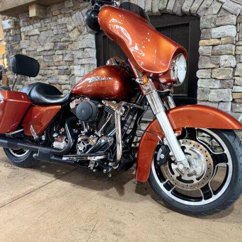 2011 FLHX - STREET GLIDE thumb 2