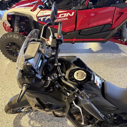 2026 Honda Africa Twin thumb 1