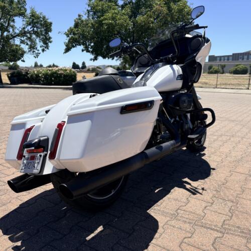 FLTRX 2024 Road Glide® thumb 1
