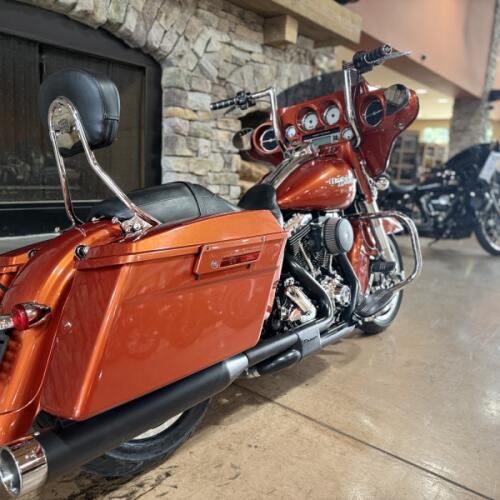 2011 FLHX - STREET GLIDE thumb 1