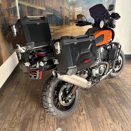 2021 Harley-Davidson® Pan America™ 1250 Special thumb 1