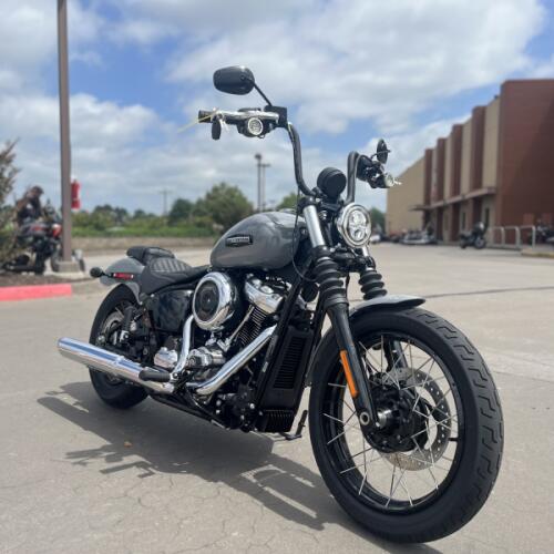 2026 Harley-Davidson® Street Bob® DRK BILIARD GRY thumb 3