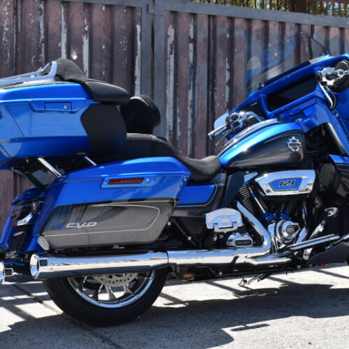 2026 Harley-Davidson® CVO Street Glide Limited FLHXLSE thumb 2