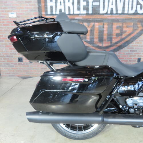 2026 Harley-Davidson® Street Glide Limited FLHXL thumb 1