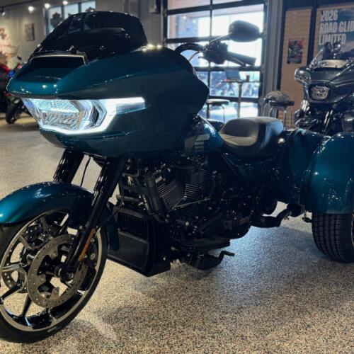 FLTRT 2026 Road Glide 3 thumb 1