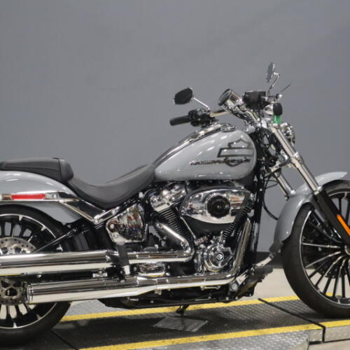 2026 Harley-Davidson® Breakout™ FXBR thumb 2