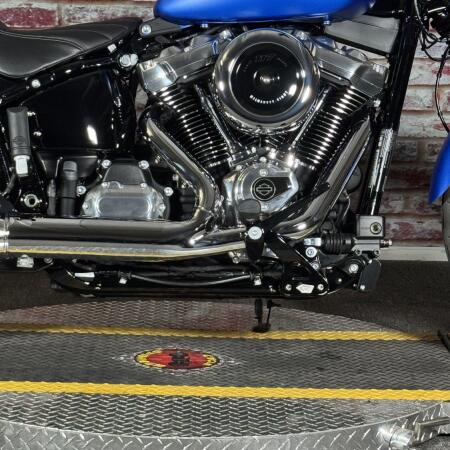 FXBB 2026 Street Bob® thumb 2