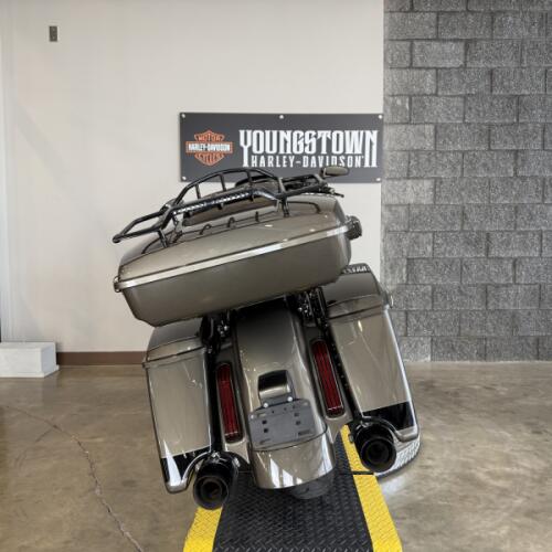 2021 Harley-Davidson® CVO™ Road Glide® FLTRXSE thumb 2