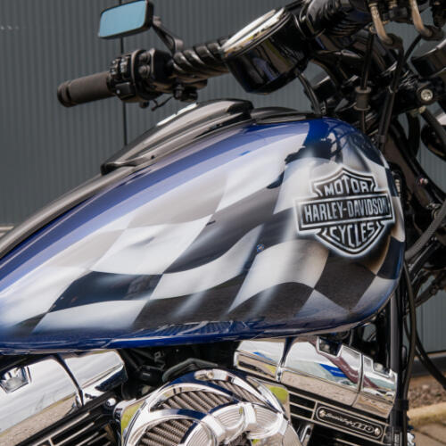 2015 (15) Harley-Davidson Breakout™  thumb 0