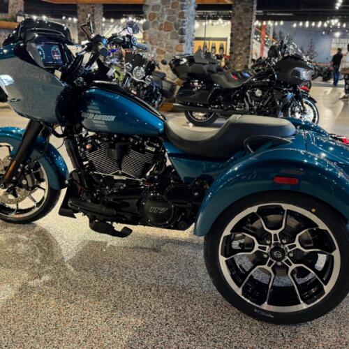 FLTRT 2026 Road Glide 3 thumb 0