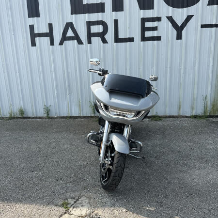 2025 Harley-Davidson<sup>®</sup> Road Glide® Billiard Gray thumb 3