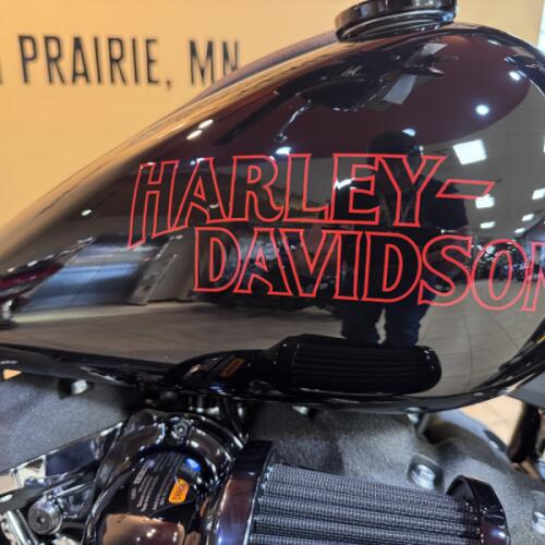 2026 Harley-Davidson® Low Rider® S Vivid Black Black Trim thumb 3