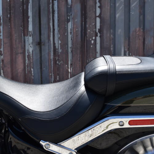 2026 Harley-Davidson® Fat Boy® FLFB thumb 2