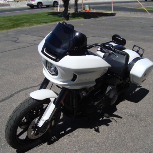 2026 Harley-Davidson® Low Rider® ST White Onyx Pearl Chrome Trim thumb 2
