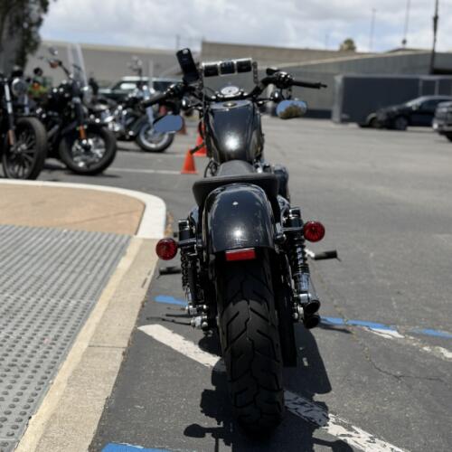 2013 Harley-Davidson® 1200 Custom Vivid Black Black Trim thumb 1