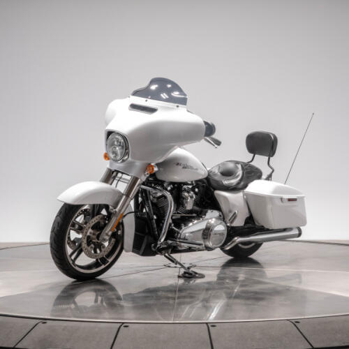 2017 HARLEY-DAVIDSON FLHXS STREET GLIDE SPECIAL in Crushed Ice Pearl thumb 0