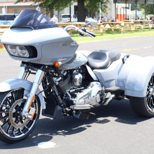 2024 Harley-Davidson® Road Glide® 3 Billiard Gray thumb 0