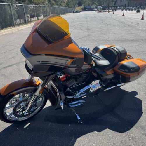 2026 Harley-Davidson® CVO Street Glide thumb 1
