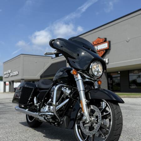 FLHX 2023 Street Glide® thumb 3