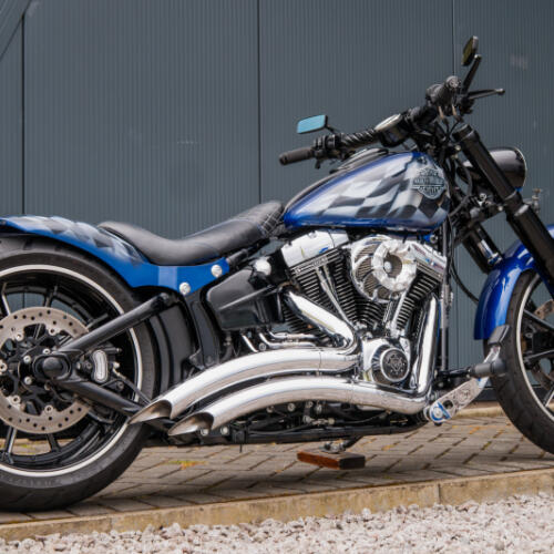 2015 (15) Harley-Davidson Breakout™  thumb 1