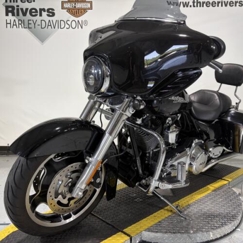 2013 Harley-Davidson® Street Glide® Vivid Black thumb 0