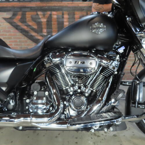 2022 Harley-Davidson® Street Glide® Special FLHXS thumb 2