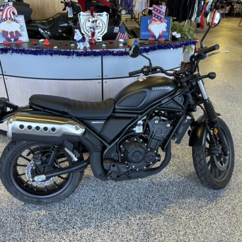 2025 Honda SCL500 thumb 0