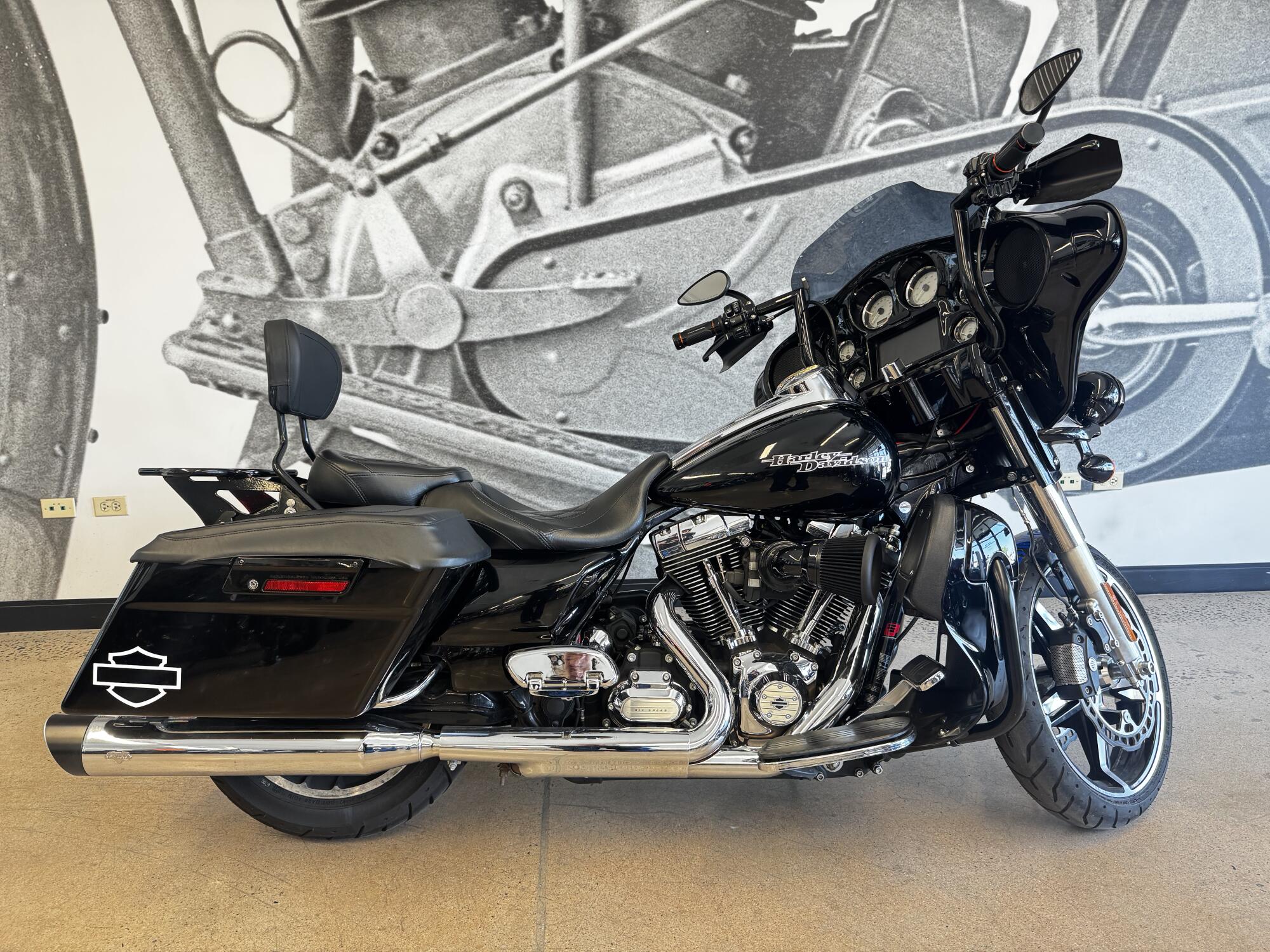 2012 Street Glide® FLHX 
