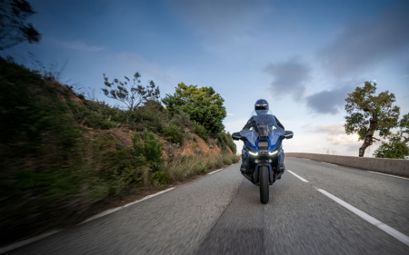 2.9% APR financing or $1,000 off MSRP on the 2026 R 1300 RT