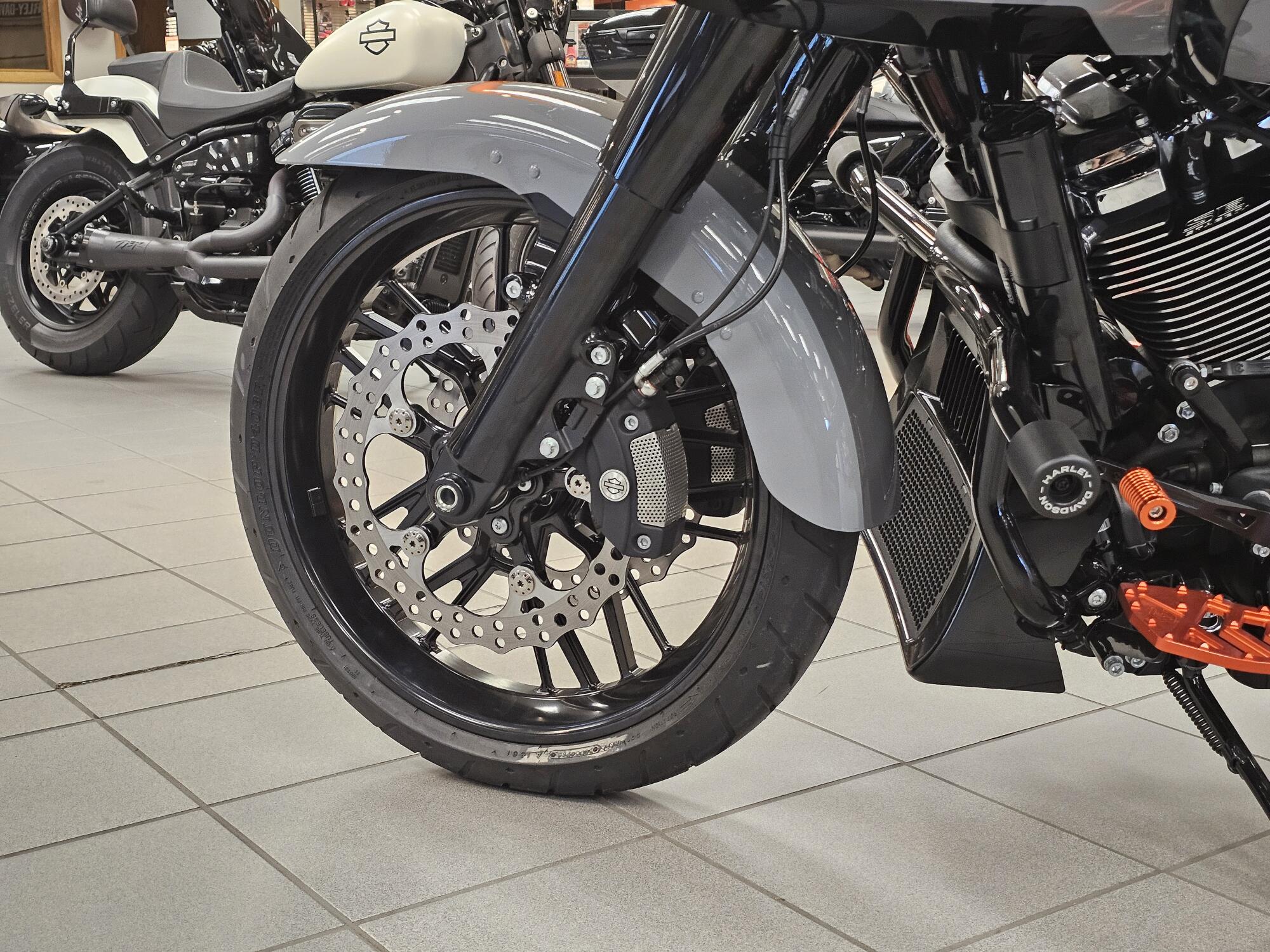 FLTRX 2026 Road Glide®, photo 22