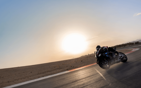 3.9% APR financing or $1,000 off MSRP on the 2026 M 1000 RR