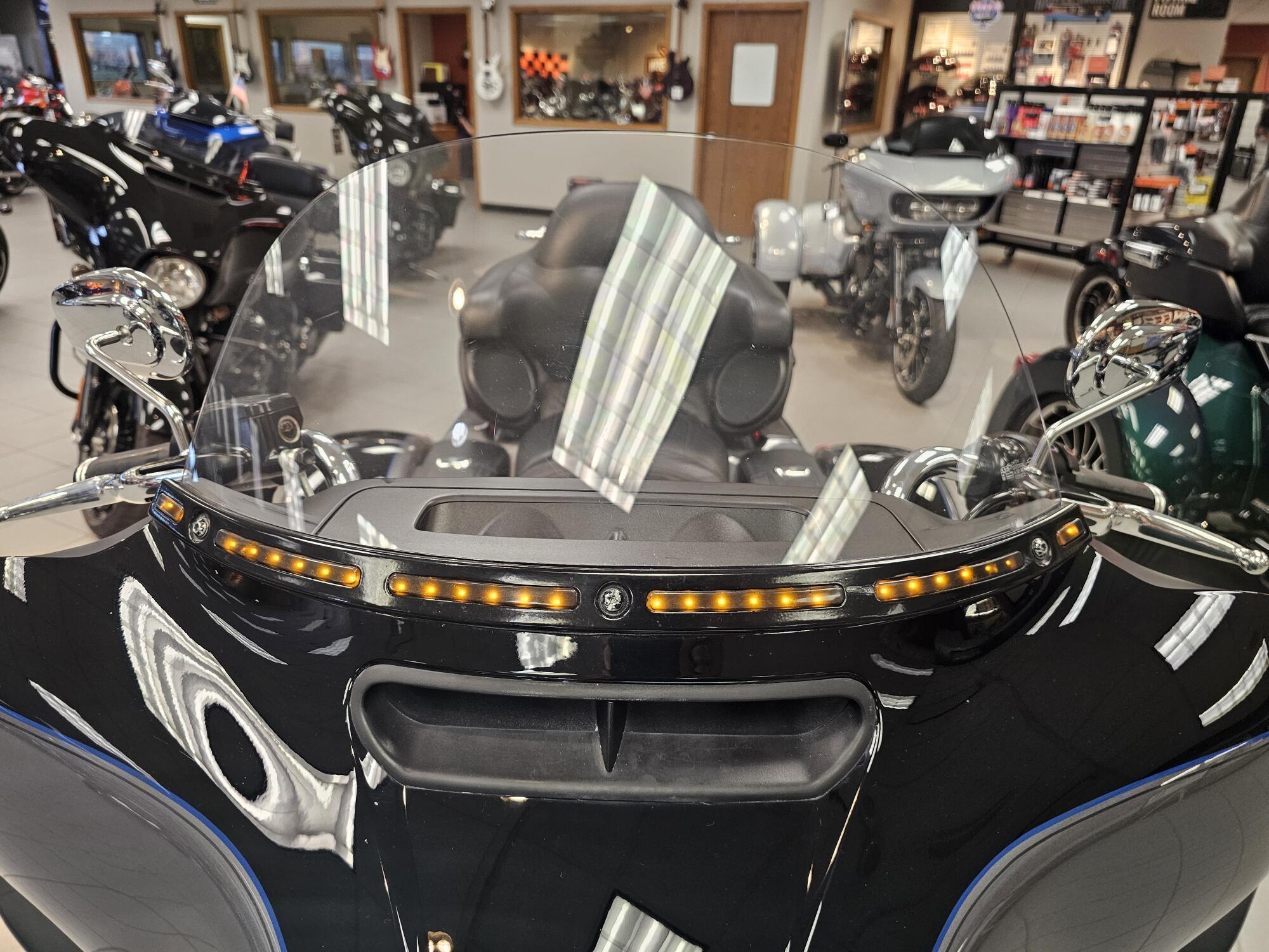 FLHTCUTG 2022 Tri Glide® Ultra, photo 27