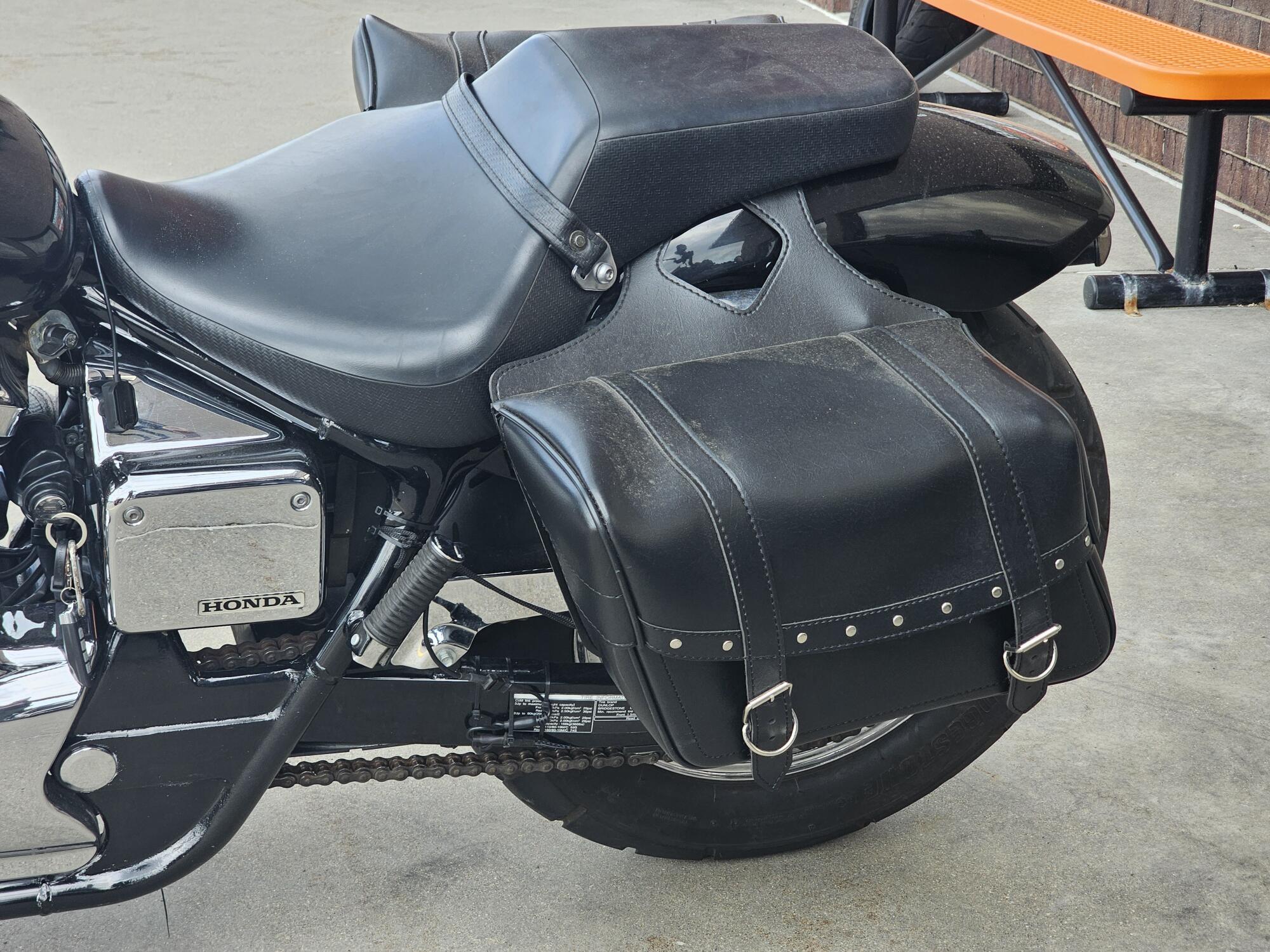 VT750DC 2005 Shadow® Spirit 750, photo 16