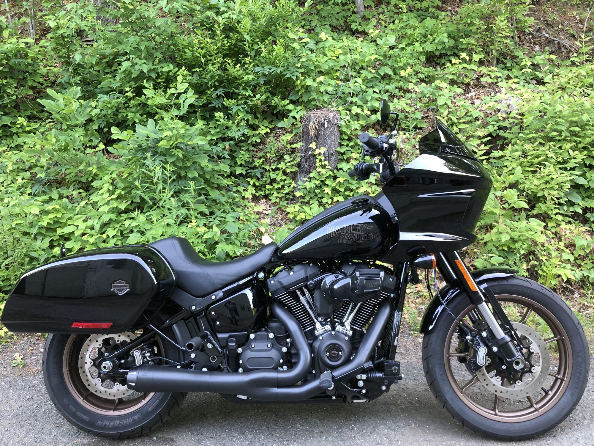 2024 Harley-Davidson® Low Rider® ST Vivid Black