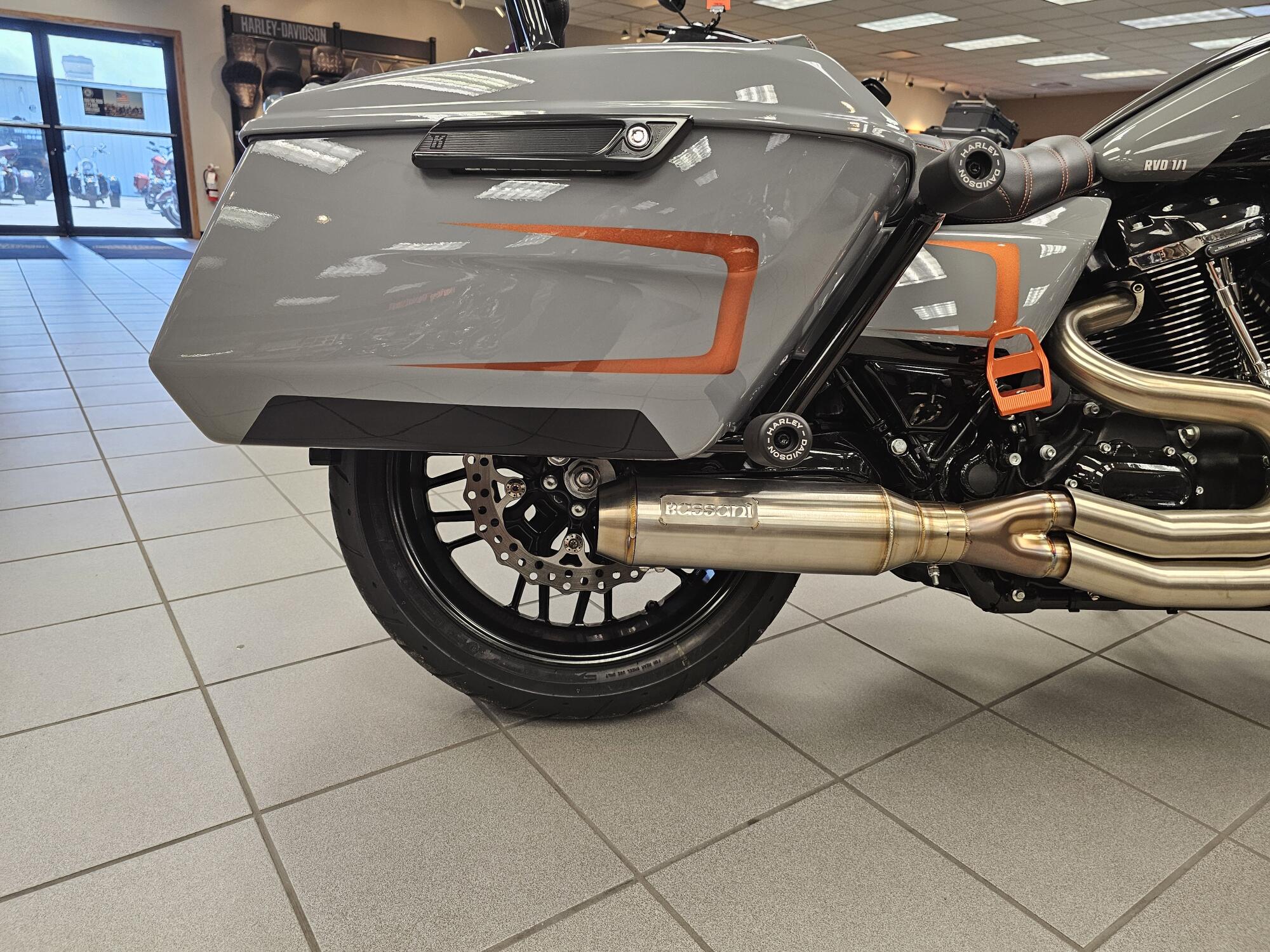 FLTRX 2026 Road Glide®, photo 10